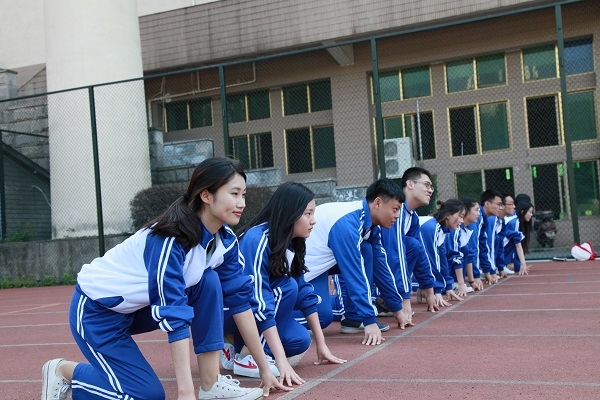前路,我们蓄势待发——13级法学涉外班.JPG